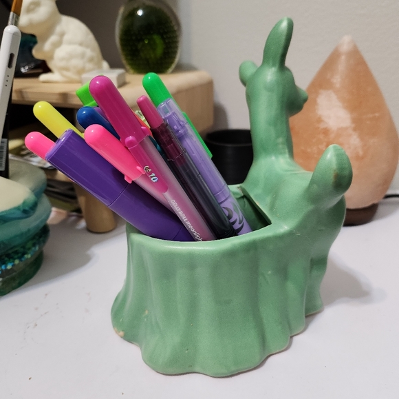 Shawnee pottery green deer with planter - Picture 7 of 7